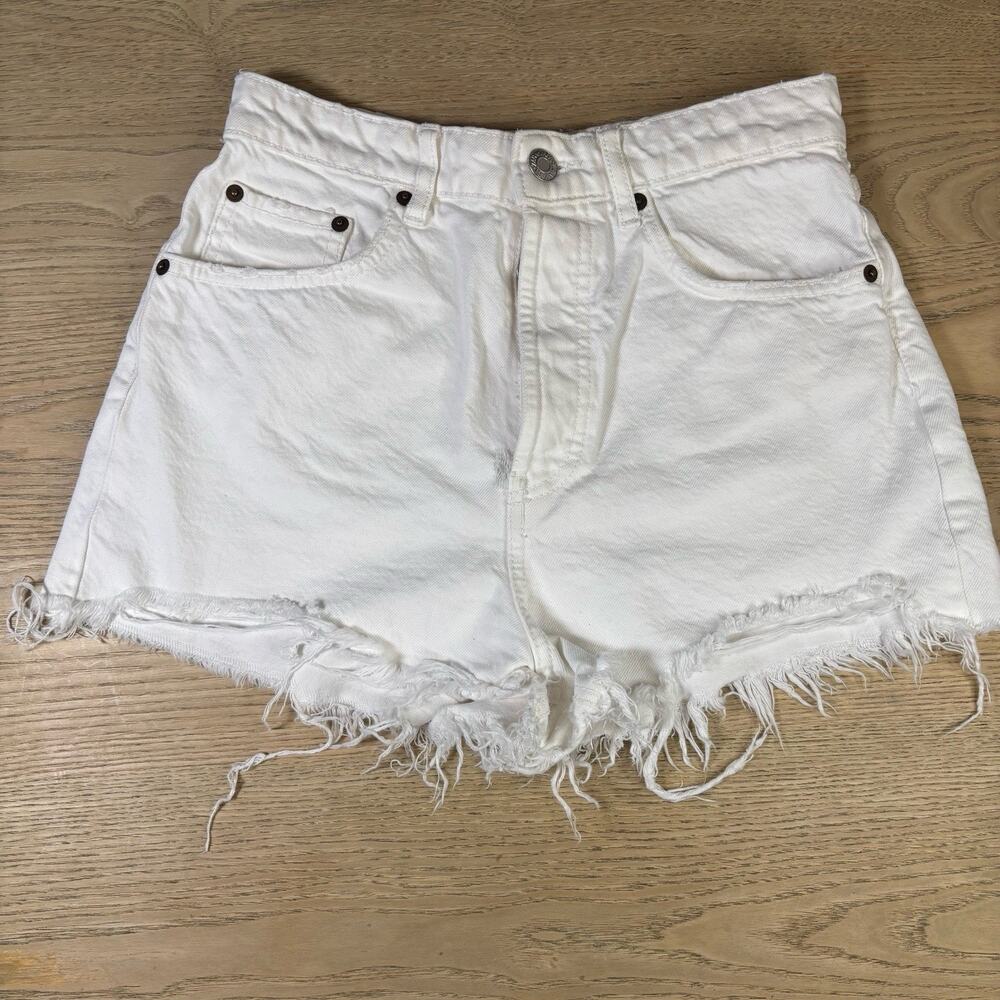 ZARA Women’s 100% Cotton White Distressed High Waist Jean Shorts 6 - Picture 1 of 7